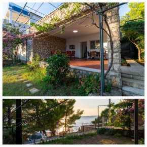 Beachfront amazing sunset house